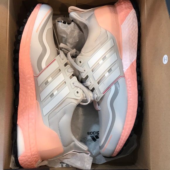 womens ultra boost guard